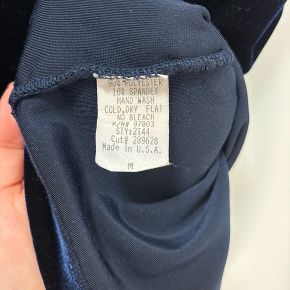 Beautiful vintage lush deep blue velour button up shirt size M - Picture 7 of 8